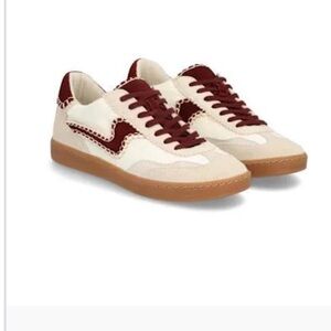 Dolce Vita Notice Sneakers